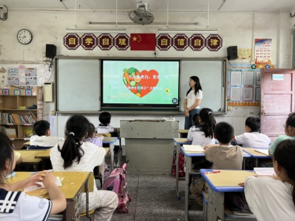 宁远县莲花小学开展全民营养周主题活动