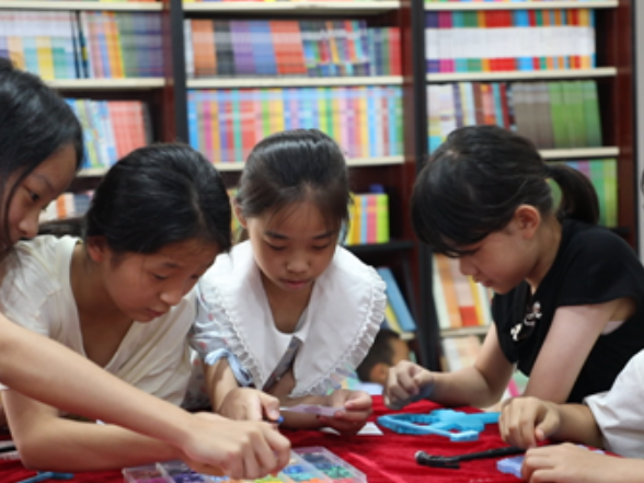 宁远县新华书店：暑期阅读避暑优选地