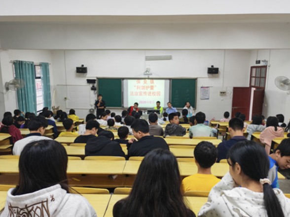 宁远县保安镇：法治宣讲进校园 平安护航新学期