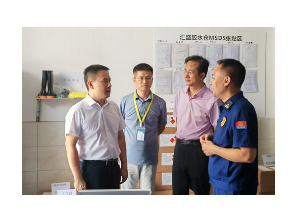 林亮亮调研鞋厂企业安全生产隐患排查整治工作