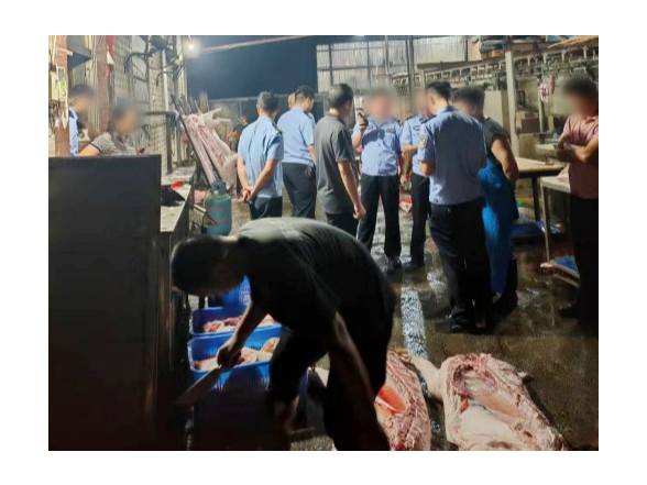 宁远：重拳出击护食安 联合执法守底线