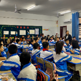 相约课堂  相遇美好  ——娄底八中开展新教师见面课活动