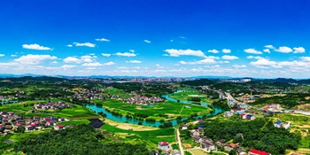 评论丨以“四维标尺”育干部  锻造堪当重任的高素质铁军