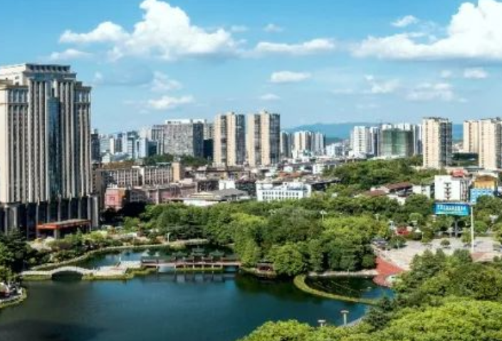 娄星区委常委会召开会议 李彦文主持