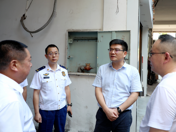 刘志刚督导检查城市安全工作