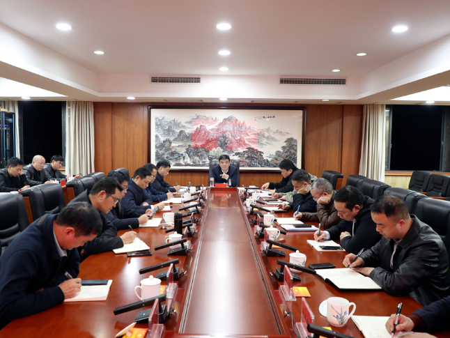 刘志刚主持召开全区低温雨雪冰冻天气应对会商会