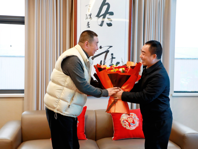 吕许灵开展春节前走访慰问活动