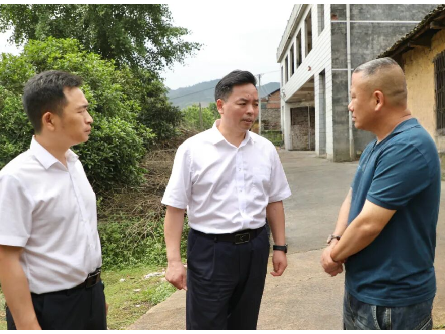 刘迟辉采取“四不两直”方式检查防汛和安全生产工作  