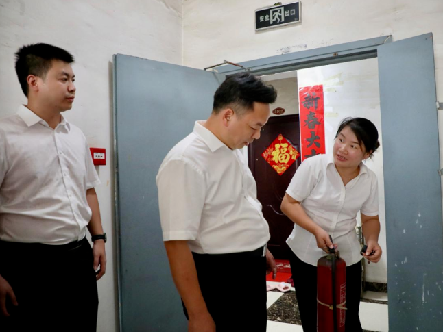 安全生产行动年丨刘迟辉到万宝镇调研督导安全生产和社会稳定工作