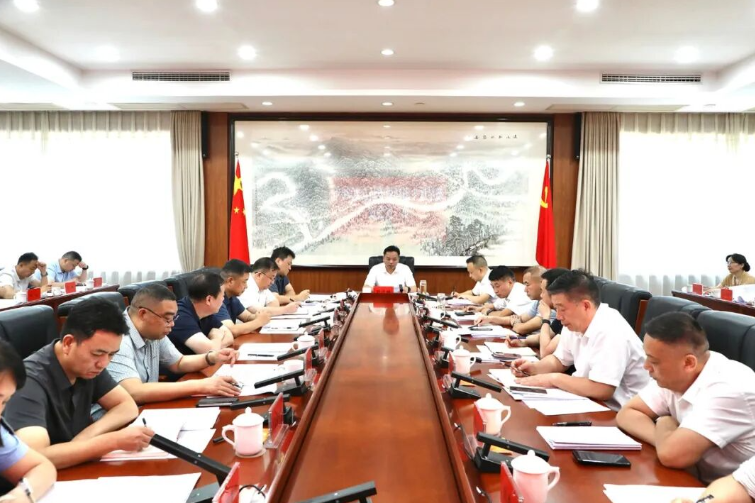 刘迟辉主持召开娄星区生态环境委员会2026年第一次全体会议