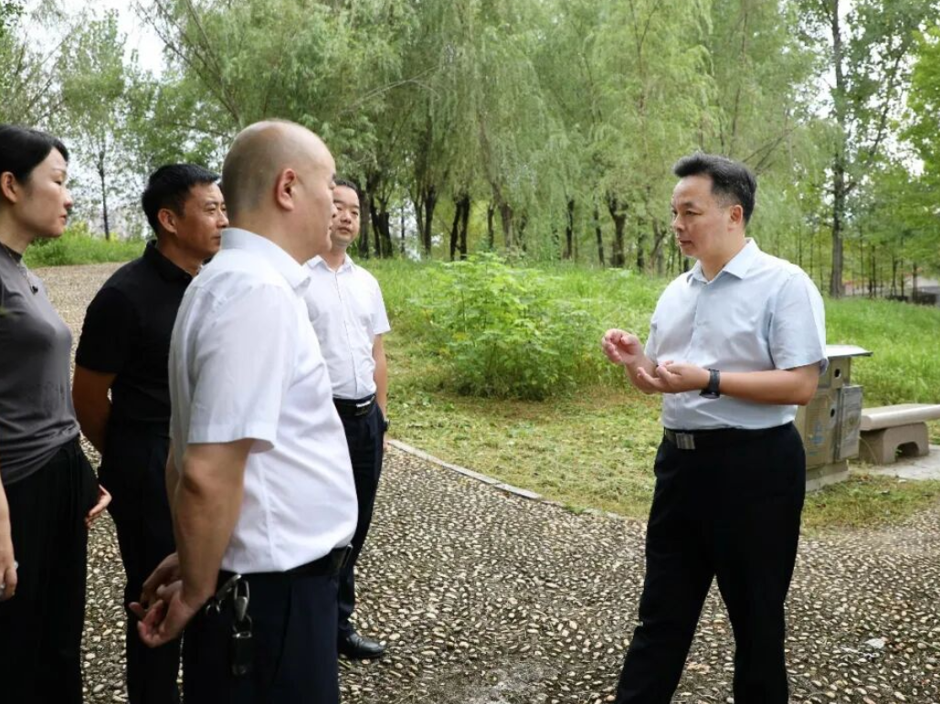 刘迟辉调研督导生态环保工作
