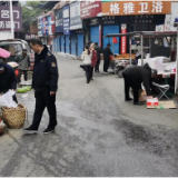 长青街道开展“马路市场”常态化专项整治行动
