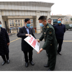 彭健初率队慰问人武部官兵和荣军老人