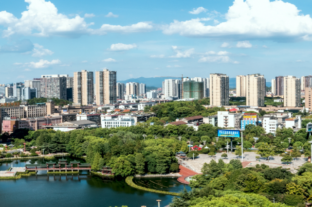 刘志刚主持召开区政府常务会议