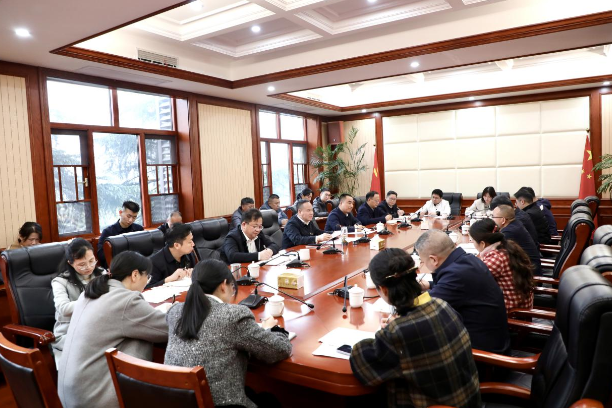 李彦文参加区委办机关党支部组织生活会