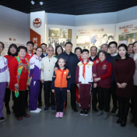 总书记和人民心贴心丨“把志愿精神一代代传递下去”