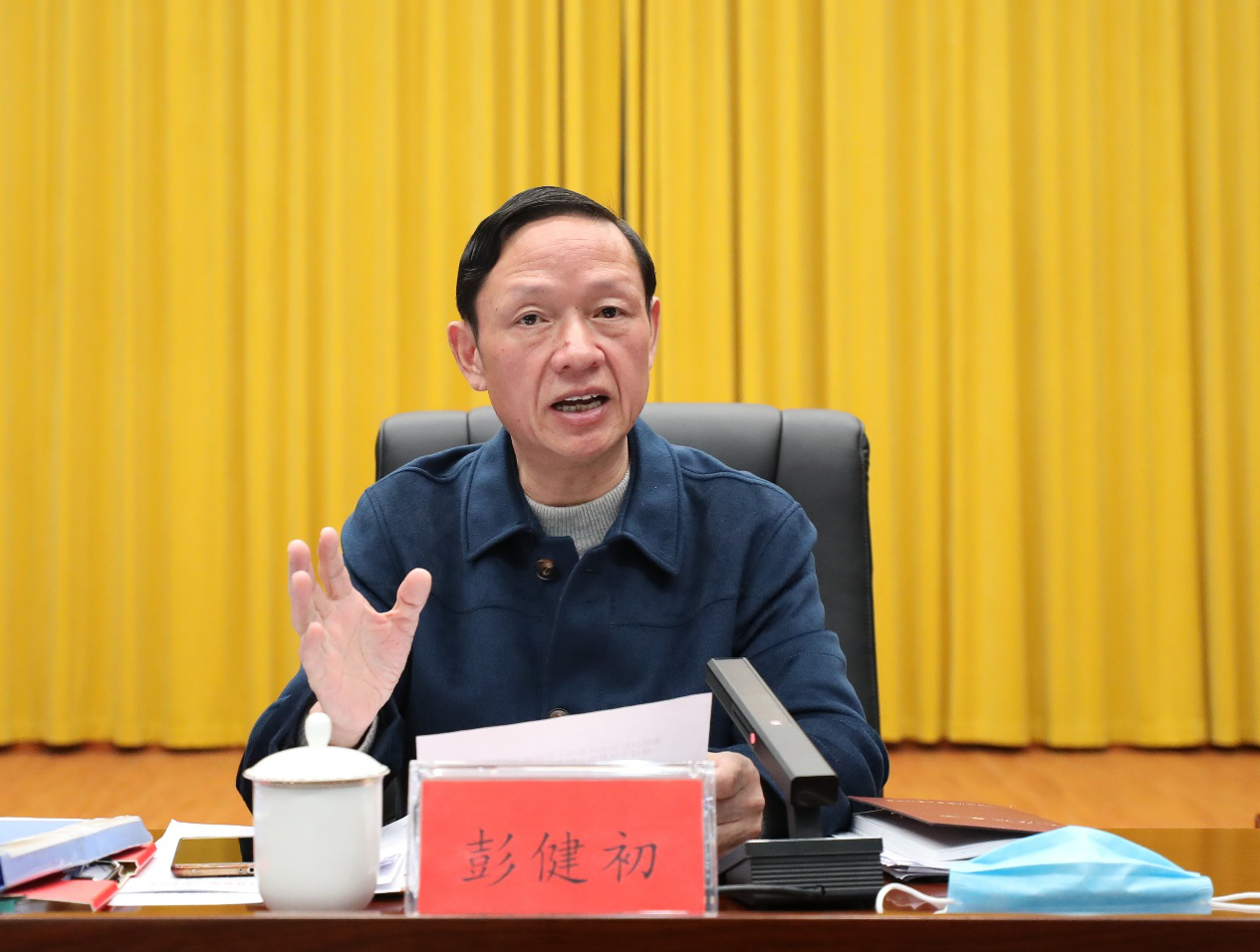 邓伟谋,周继林,刘杰,曾祥文,王寄忠,禹丽君,刘迟辉,曾海军,肖亮等全体