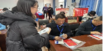 娄星区司法局开展“宪法护航·法润商企”送法入企活动