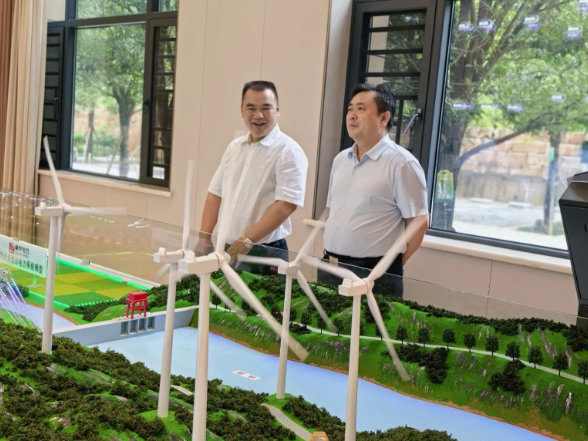 娄星区政协主席会议专题走访调研委员企业