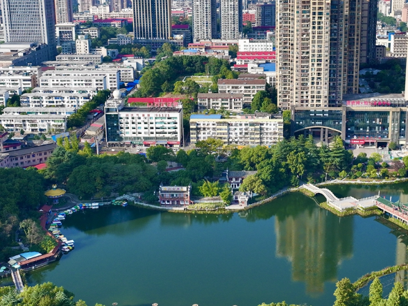 湖南公安公布4起涉嫌新型黑恶违法犯罪典型案例